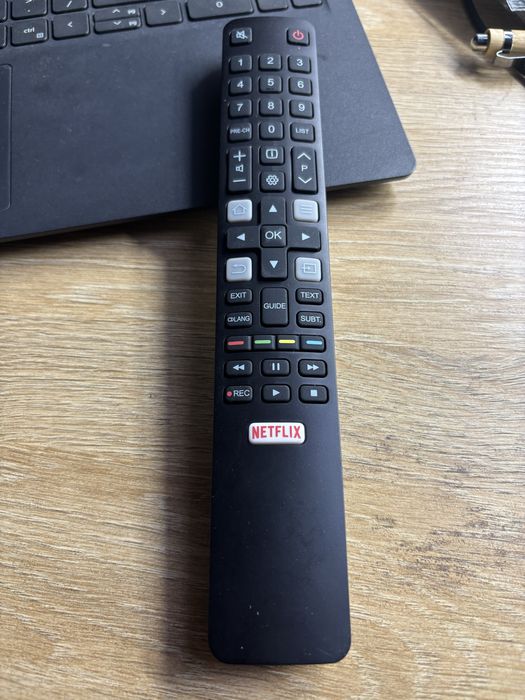 Pilot do thomson tv led smart rc802n