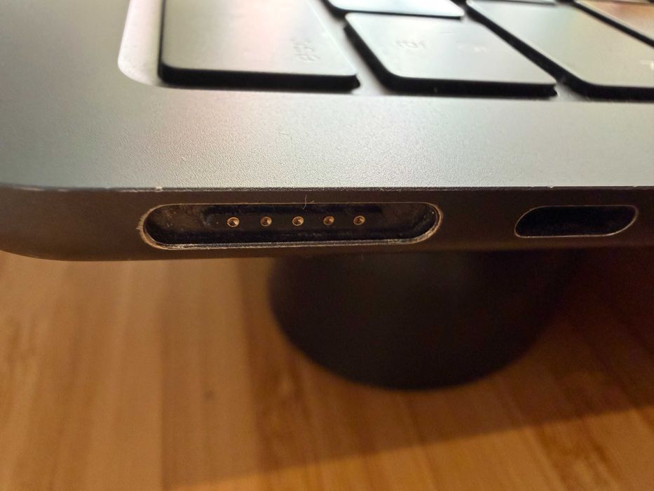 MacBook Air M2 13.6" - 512GB SSD - Midnight + Magic Mouse