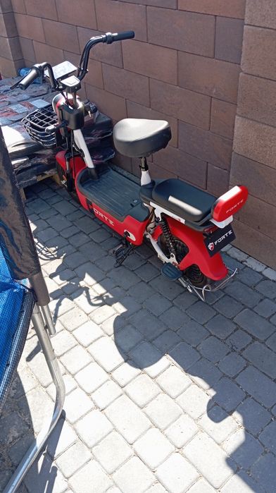 Електроскутер форте