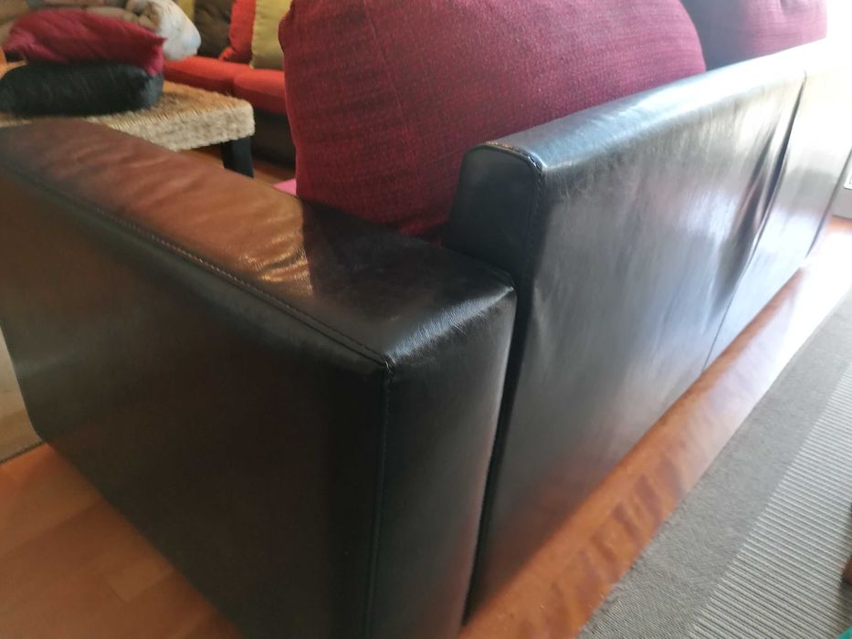 Sofás em pele e tecido