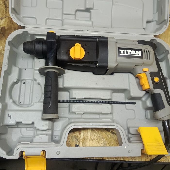 Młotowiertarki titan 750 w