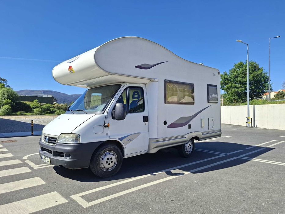 Autocaravana 2005 Fiat 2.3jtd, 6 lugares, 2 ar condicionados, reboque, 100% autónoma, muitos extras