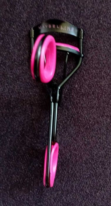 Maybelline - zalotka do rzęs