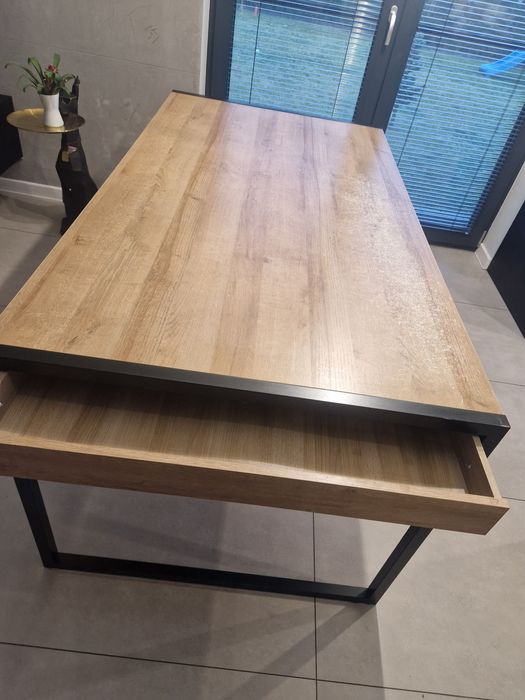 Stół kuchenny używany