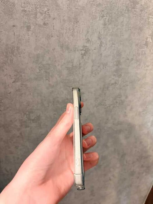 Sprzedam etui do IPhone 15