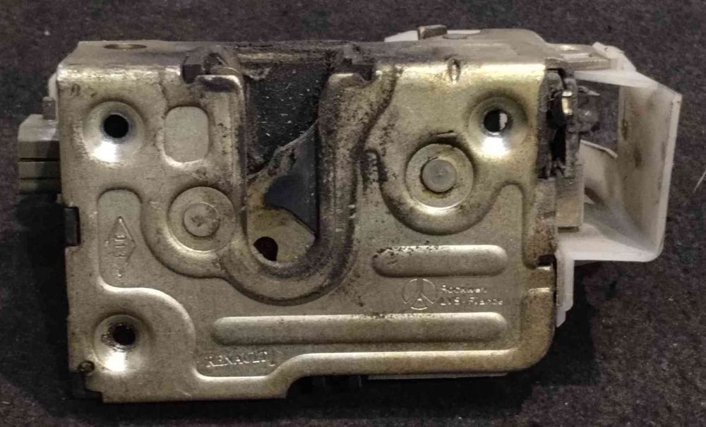 Fechadura / Fecho Porta Trás Direito - RENAULT CLIO II
