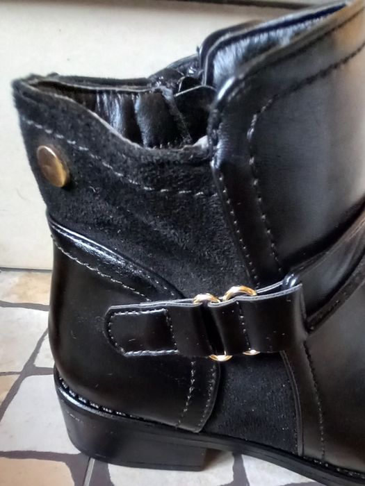 Botas pretas - Tamanho 36