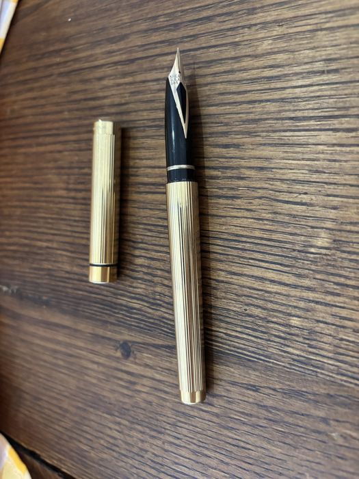Caneta ouro sheaffer
