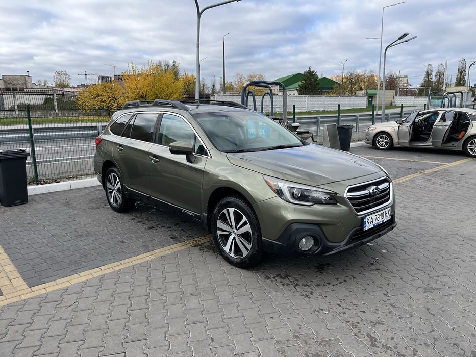 Subaru Outback 2017 Limited 2.5 CVT