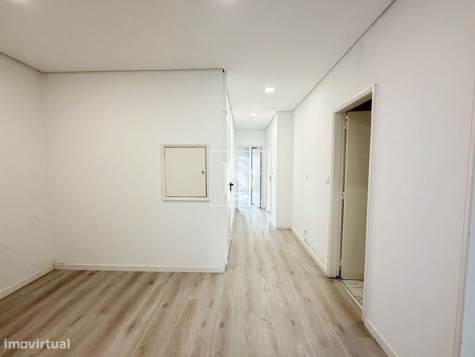 Oportunidade Única no Centro de Viana  – Venda por Propostas Múltiplas