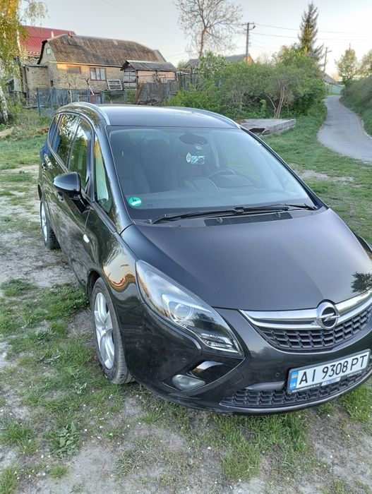 Опель зафіра С турер