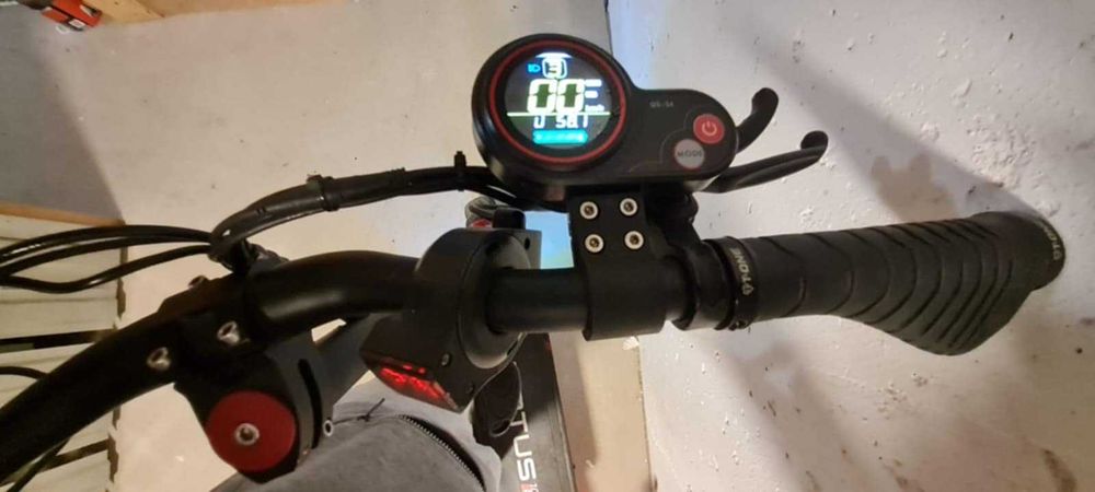 Hulajnoga elektryczna Motus PRO Sport 10