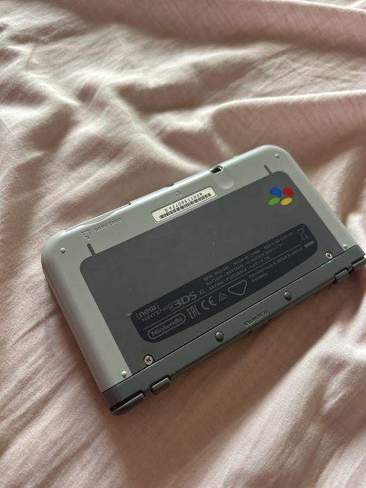New Nintendo 3DS XL - Edição Limitada Super Nintendo (SNES)