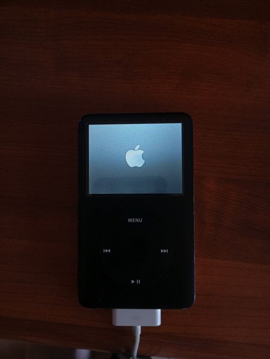 Продаю ipod 160GB. Состояние б/у. 3000 грн.