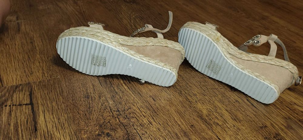 Beżowe buty na koturnie, cyrkonie, 38, nowe, sandały, espadryle, nowe