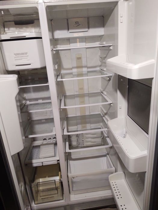 Холодильник Privileg side by side