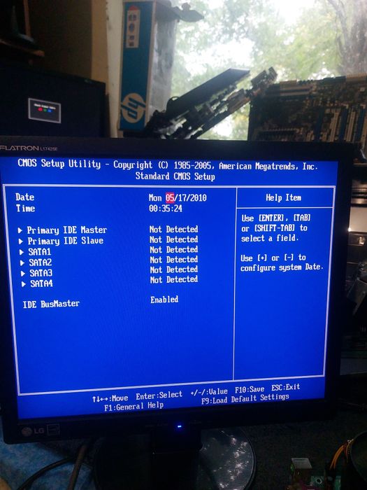 Монитор 15", 17",19",20"22"TFT Квадратні,Широкоформатні.
