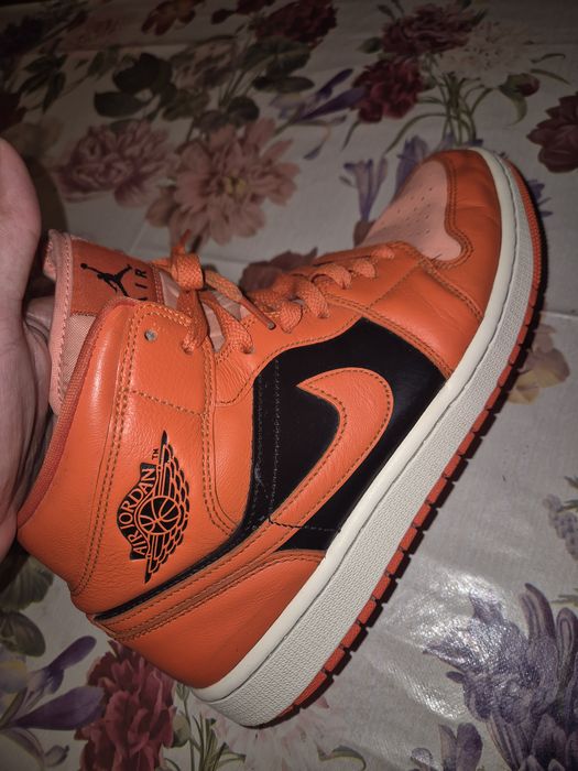 Buty Jordan 1 Mid