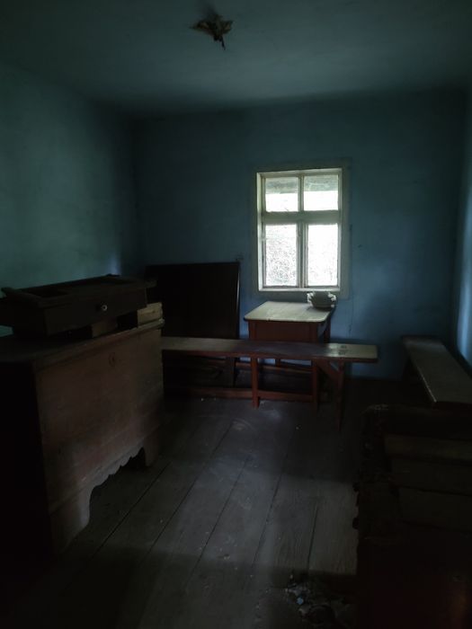 Продаж будинку з землею і садом