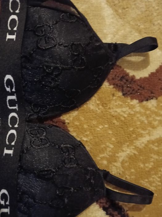 Piękny włoski biustonosz Gucci nowy XS s.