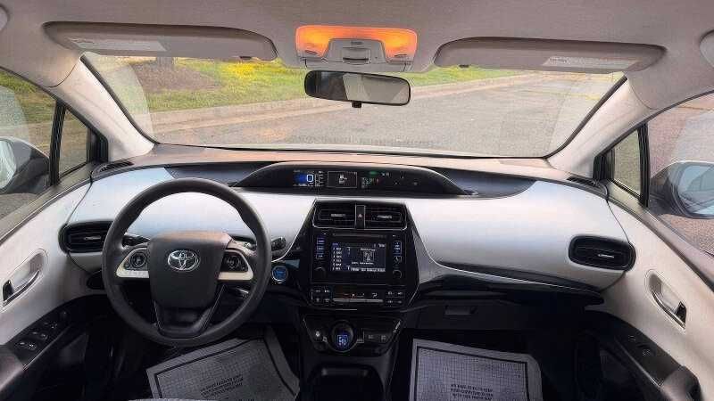2016 Toyota Prius Two
