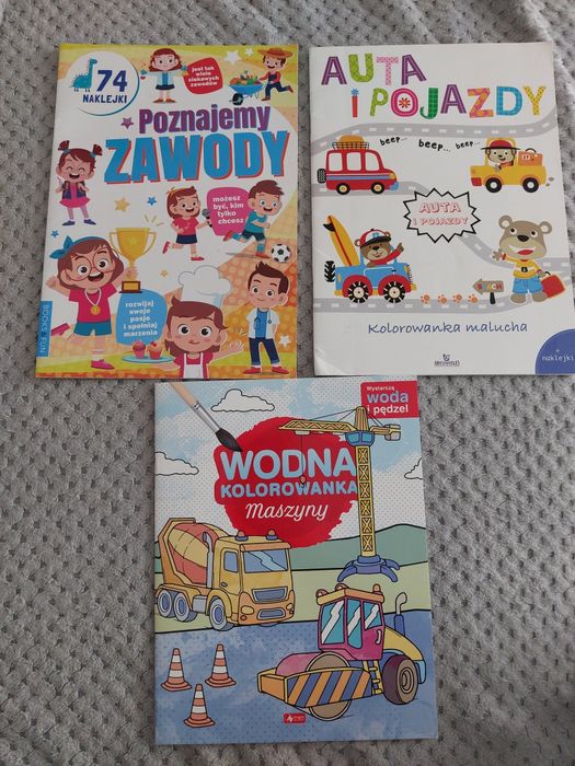 Zestaw 3 kolorowanek w tym jedna wodna