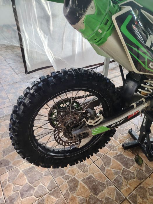 Kawasaki kxf 250 matrículada
