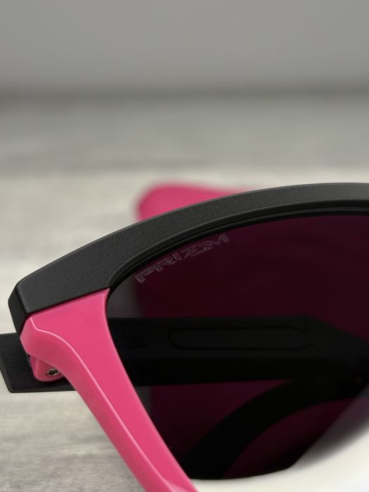 Okulary Oakley Frogskins Hybrid «Matte Black / Neon Pink» Prizm Black