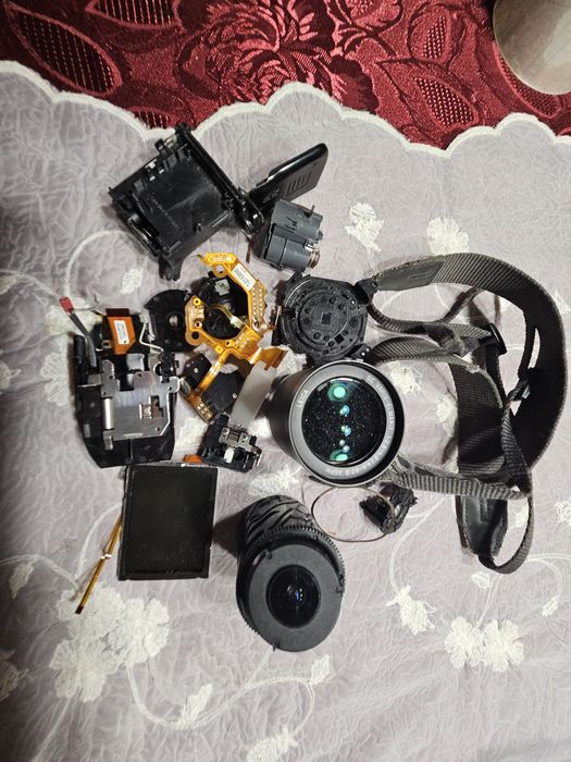Aparat Panasonic Lumix F18 na części