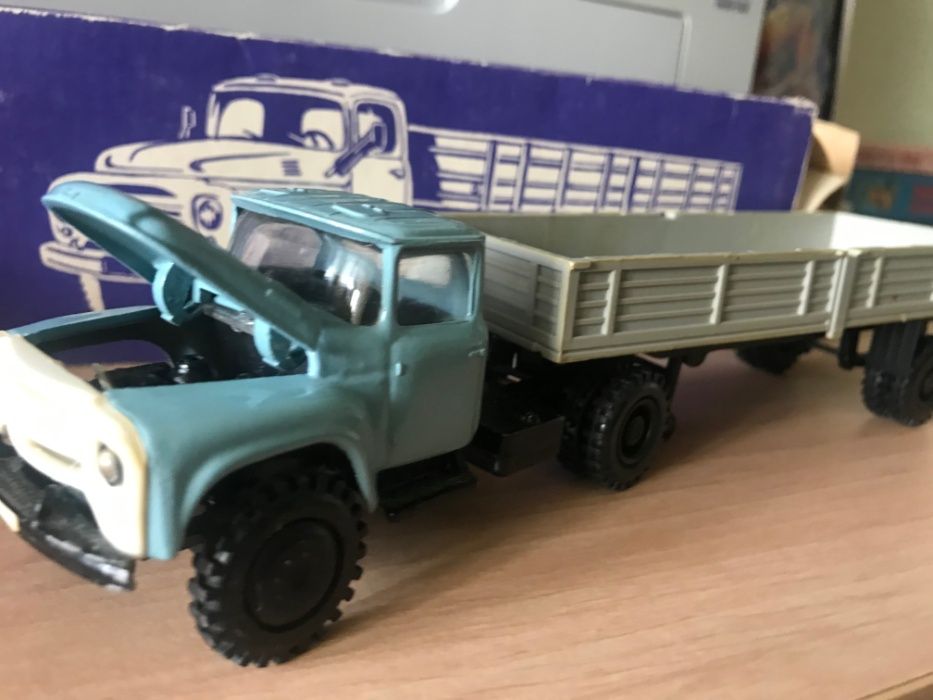 Модель машинка ЗИЛ-130 В1 СССР 1:43 коллекционная ТУ1983 новая