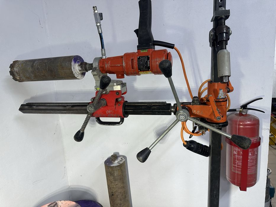 Установка алмазного буріння бурильна Husqvarna DS40 Gyro weka dk 18