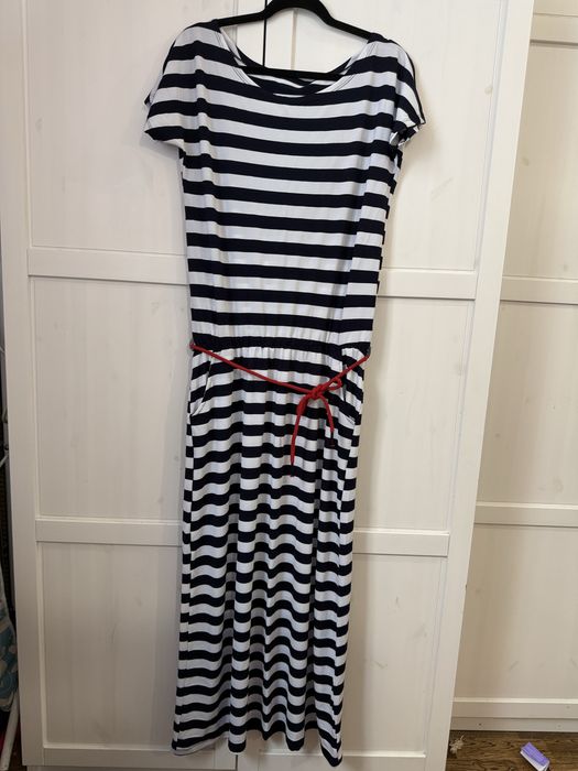 Sukienka długa r. uniwersalny