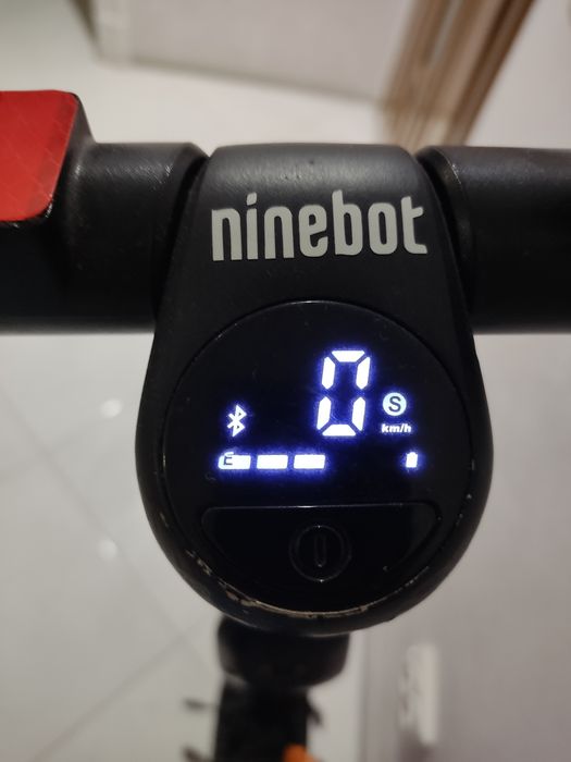 Електросамокат " Ninebot "