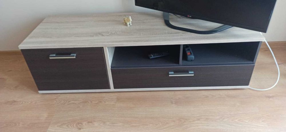 Szafka RTV pod telewizor