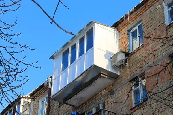 Реконструкція балкону Ремонт / Утеплення Внутрішні роботи Монтаж