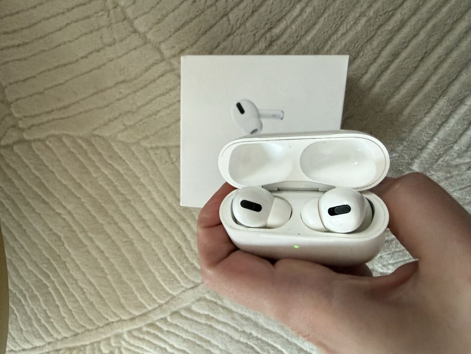 AirPods Pro 1 Apple sluchawki bezprzewodowe Apple