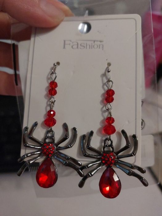 Сережки з павуком