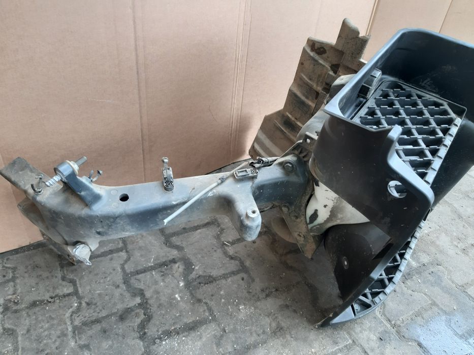 Narożnik Stopnica Lewa Wspornik Zderzaka Przedniego Renault Premium 82317468