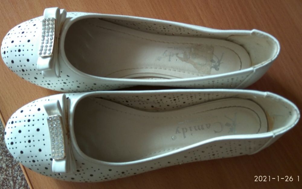 Продам туфли женские