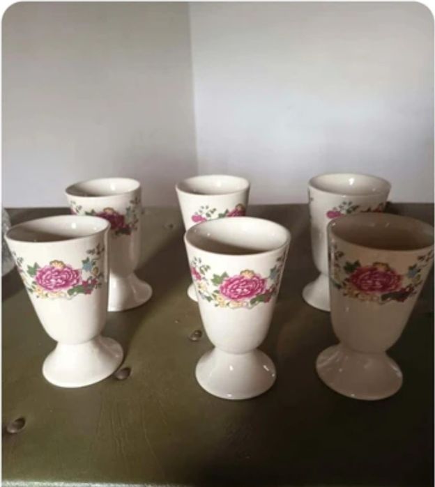 Cálices têm 6 copos