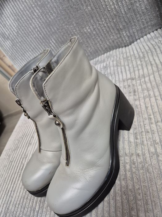 Продам демисезонные сапожки