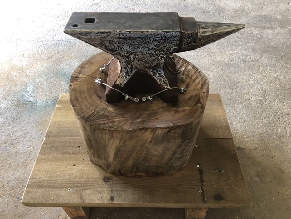 Bigorna 70kg, peça unica.