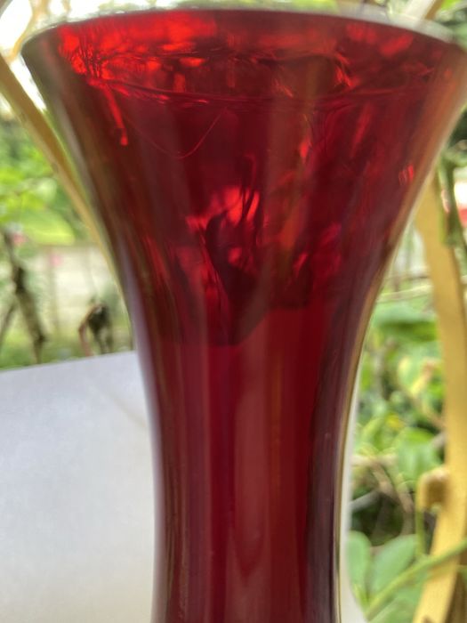 Flakonik retro ruby red