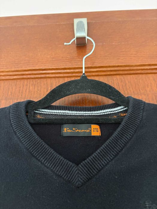 Czarny sweter dla chłopca Ben Sherman rozmiar 9/10 lat, 140 cm