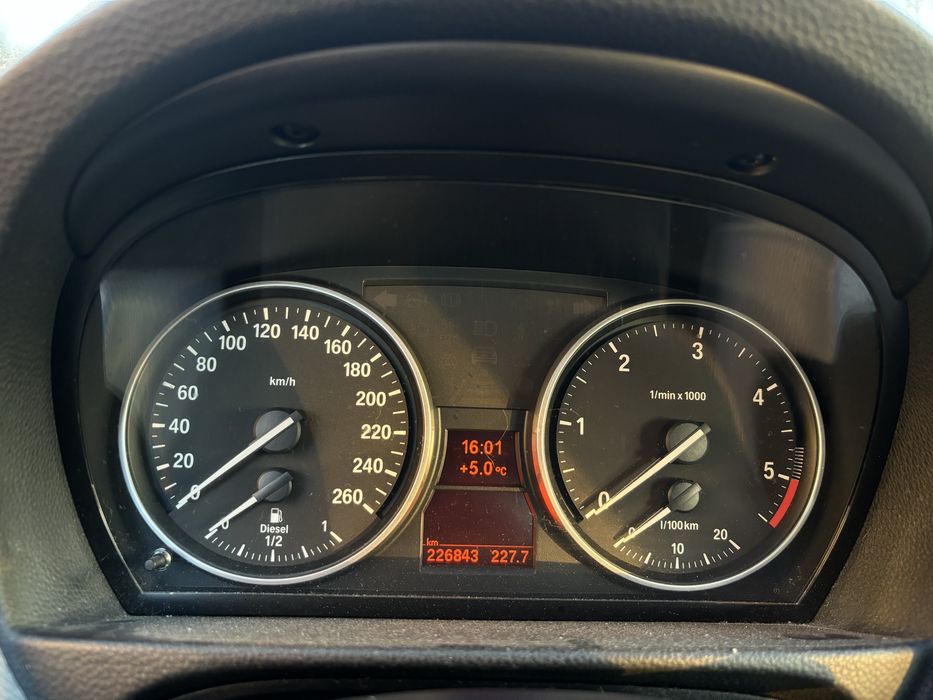 Bmw Seria 3 E91 325d 330d M pakiet Panorama Xenon Navi Skóry M57