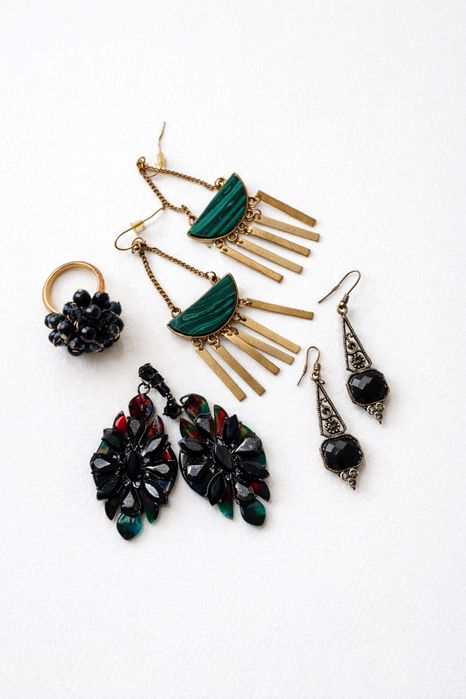 Zestaw biżuterii – kolczyki + pierścionek, styl boho/vintage