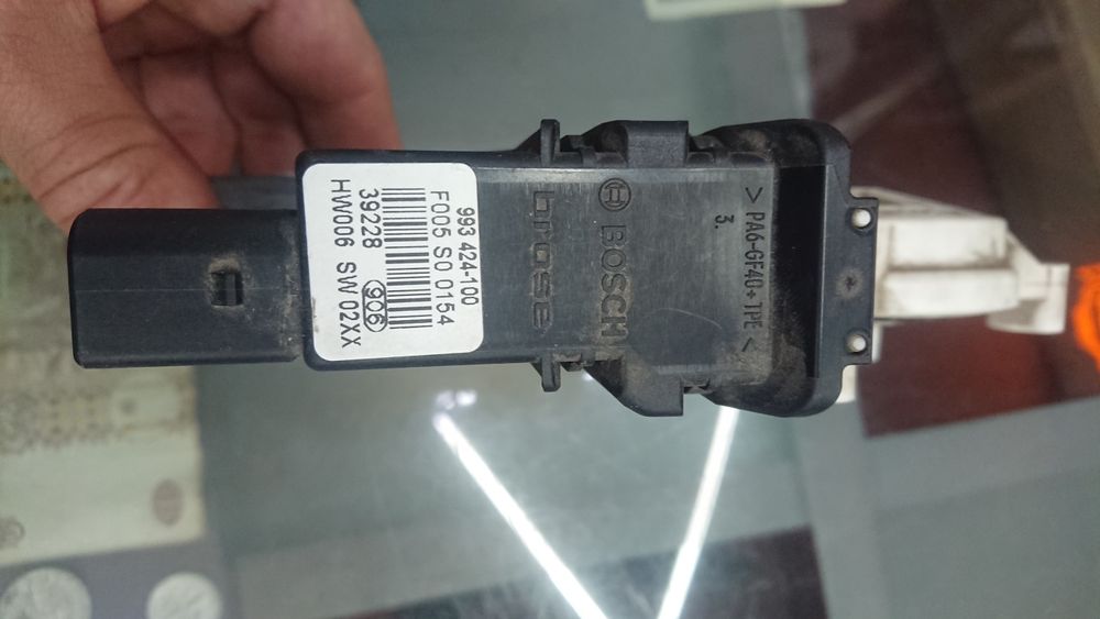 Склопідйомник vw golf5 1k0959703c