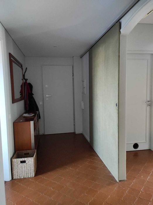 DISPONÍVEL EM AGOSTO/26 - Apartamento T2 para arrendamento - Centro Comercial Villa