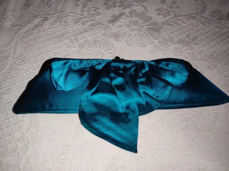 Mala em cetim azul Miss selfridge