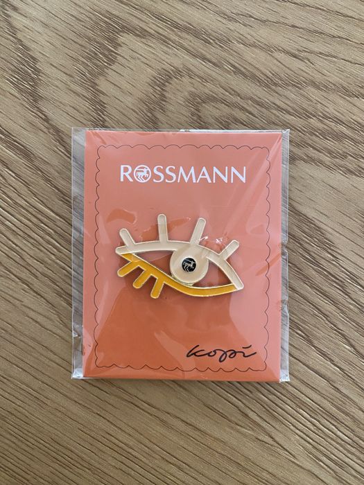 Pin Rossmann oko przypinka kolekcja